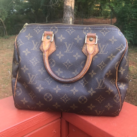 Louis Vuitton Handbags - Louis Vuitton speedy 25